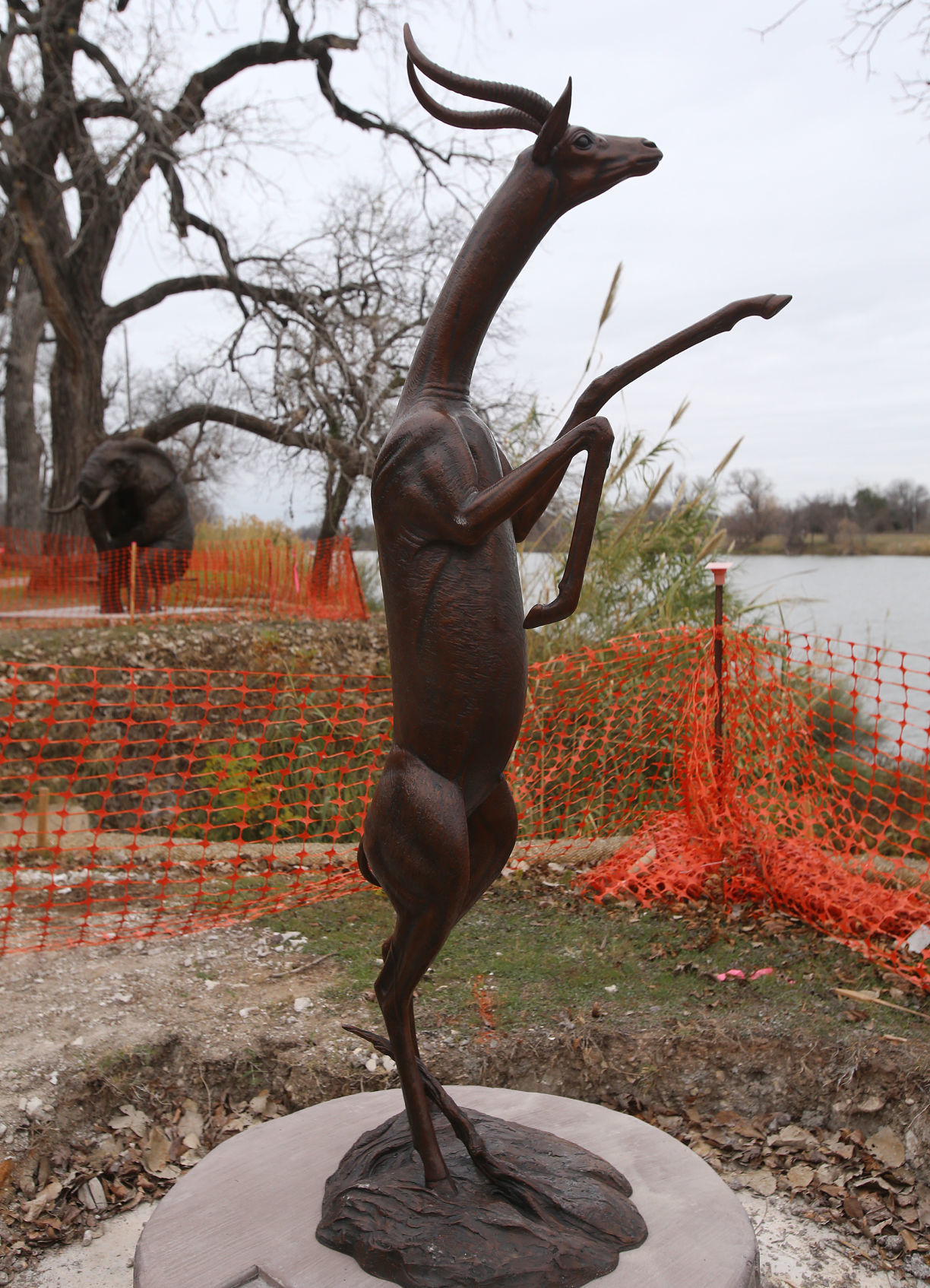 20191222_loc_zoo_sculptures_jl11